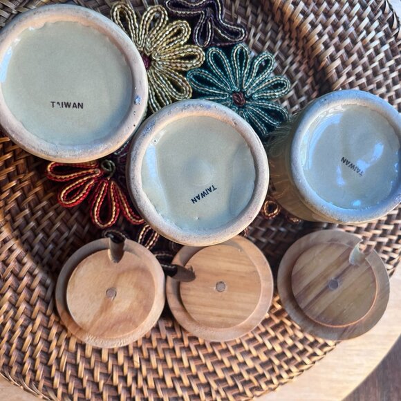 (VK) Vintage Crock Condiment Set. Made in Japan. - Picture 5 of 7